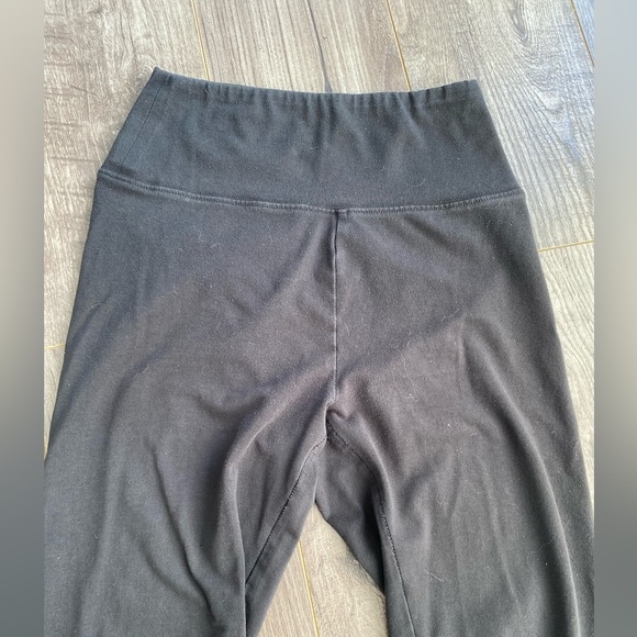 3/$30 American Eagle black plain cotton blend warm high waisted comfy leggings - Picture 2 of 6